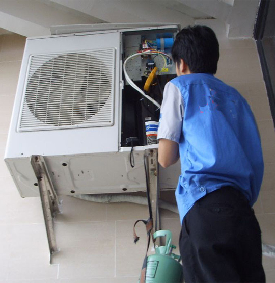 中站空调开机无反应维修